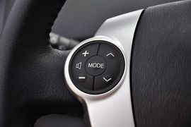 2012款丰田普锐斯1.8L豪华版到店实拍