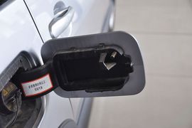 2012款东风风行景逸LV