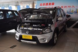 2012款东风风行景逸LV