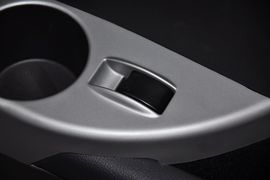 2012款东风风行景逸LV