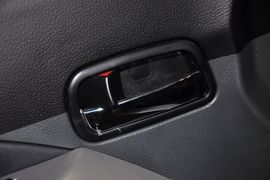 2012款东风风行景逸LV