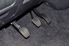 2012款东风风行景逸LV