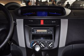 2012款东风风行景逸LV