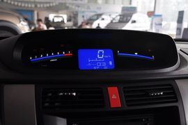 2012款东风风行景逸LV