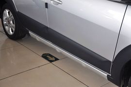 2012款东风风行景逸LV