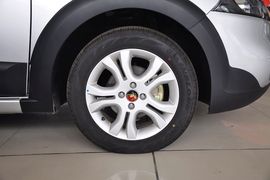 2012款东风风行景逸LV