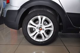 2012款东风风行景逸LV