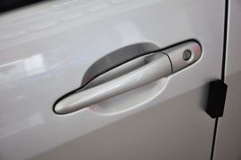 2012款东风风行景逸LV