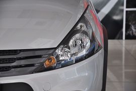 2012款东风风行景逸LV