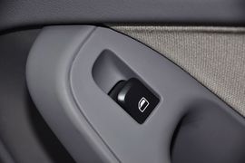 2012款奥迪A4L