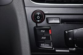 2012款奥迪A4L