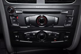 2012款奥迪A4L