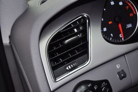 2012款奥迪A4L