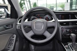 2012款奥迪A4L