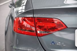 2012款奥迪A4L