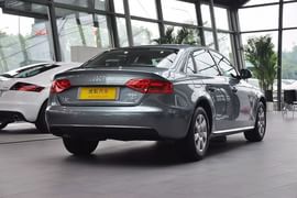 2012款奥迪A4L