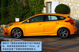 2012款福特福克斯ST法国试驾实拍