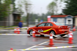2012款三菱翼神西安试驾实拍