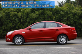 逸动与瑞纳三厢对比评测