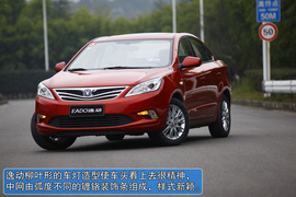 逸动与瑞纳三厢对比评测