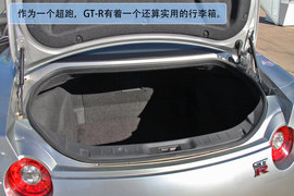 2.8秒破百“东瀛战神”日产GT-R试乘试驾