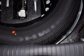 2012款大众高尔夫1.6L手自一体时尚型
