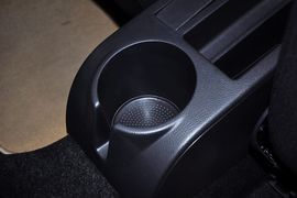 2012款大众高尔夫1.6L手自一体时尚型