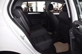 2012款大众高尔夫1.6L手自一体时尚型