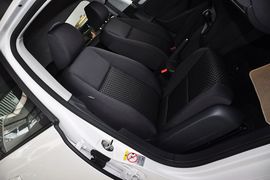2012款大众高尔夫1.6L手自一体时尚型