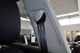 2012款大众高尔夫1.6L手自一体时尚型