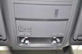2012款大众高尔夫1.6L手自一体时尚型