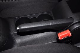 2012款大众高尔夫1.6L手自一体时尚型