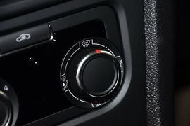 2012款大众高尔夫1.6L手自一体时尚型