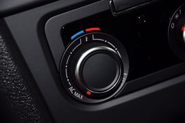 2012款大众高尔夫1.6L手自一体时尚型