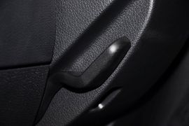 2012款大众高尔夫1.6L手自一体时尚型