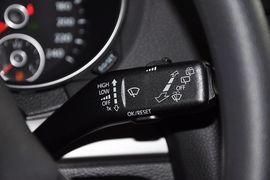 2012款大众高尔夫1.6L手自一体时尚型