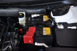 2012款马自达睿翼轿跑车2.0L豪华版