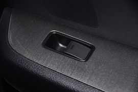 2012款马自达睿翼轿跑车2.0L豪华版
