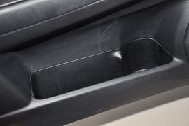 2012款马自达睿翼轿跑车2.0L豪华版