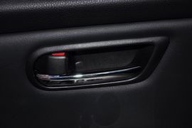 2012款马自达睿翼轿跑车2.0L豪华版