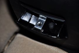 2012款马自达睿翼轿跑车2.0L豪华版