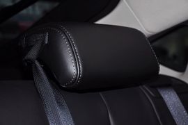 2012款马自达睿翼轿跑车2.0L豪华版