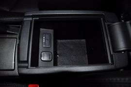 2012款马自达睿翼轿跑车2.0L豪华版