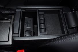 2012款马自达睿翼轿跑车2.0L豪华版