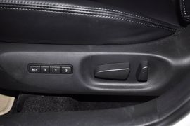 2012款马自达睿翼轿跑车2.0L豪华版