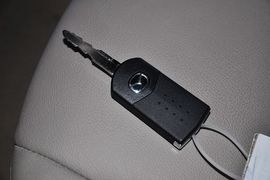 2012款马自达睿翼轿跑车2.0L豪华版