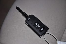 2012款马自达睿翼轿跑车2.0L豪华版