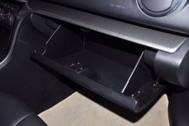 2012款马自达睿翼轿跑车2.0L豪华版