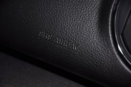 2012款马自达睿翼轿跑车2.0L豪华版