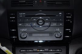 2012款马自达睿翼轿跑车2.0L豪华版